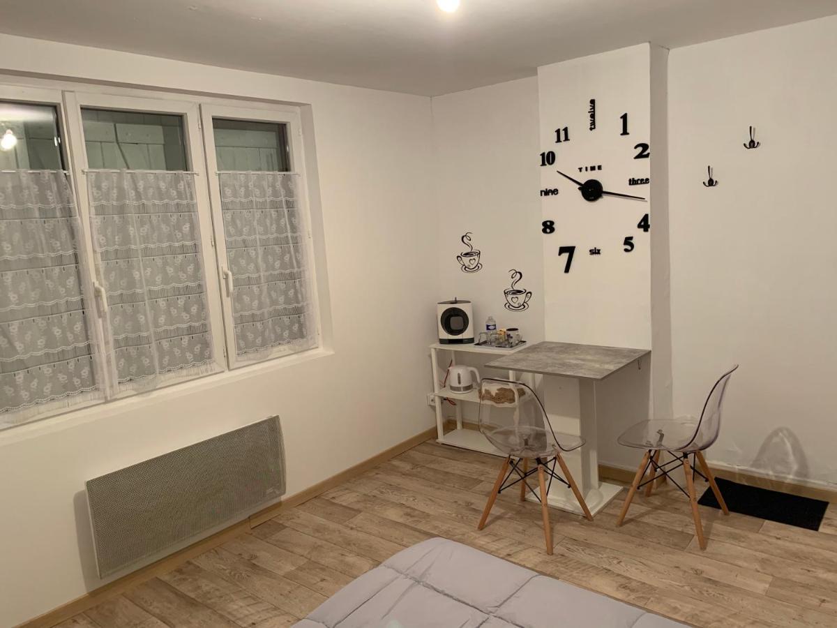 Studio Ideal Travail, Famille, Tout Y Est … Lejlighed Dompierre-sur-Besbre Eksteriør billede